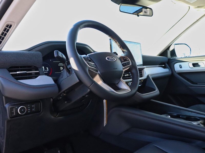 2026 Ford Explorer Active | 4WD | ACTV COMF | ROOF | PREM 20s