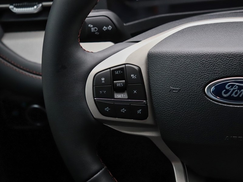 2026 Ford Explorer Active | 4WD | 2.3L | 200A | 2nd ROW BENCH