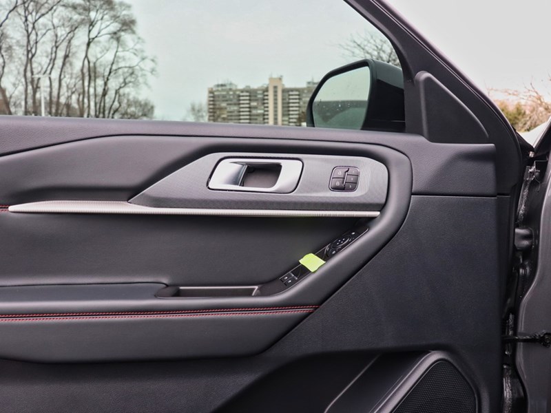 2026 Ford Explorer ST-Line | 4WD | ROOF | PREM PK | STREET PK | 21s