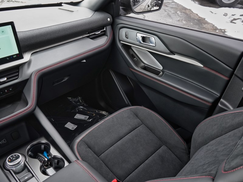 2026 Ford Explorer ST | 4WD | 3.0L | ROOF | TOW | 360 | HTD STR WHL