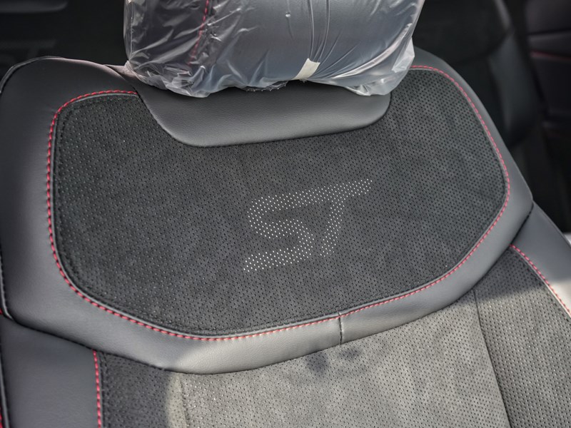 2026 Ford Explorer ST | 4WD | 3.0L | ROOF | TOW | 360 | HTD STR WHL