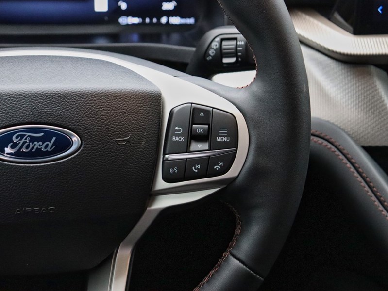 2026 Ford Explorer Active | 4WD | BENCH SEAT | 7 PASS