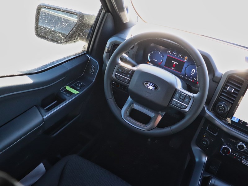 2026 Ford F-150 XLT | 4X4 | 2.7L | 302A | BLK PKG | 18s