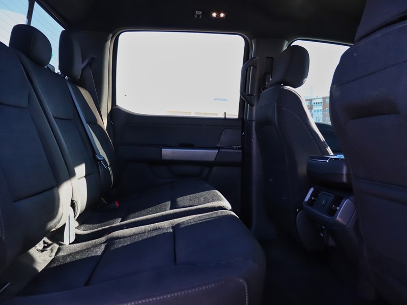 2026 Ford F-150 XLT | 4X4 | 2.7L | 302A | BLK PKG | 18s