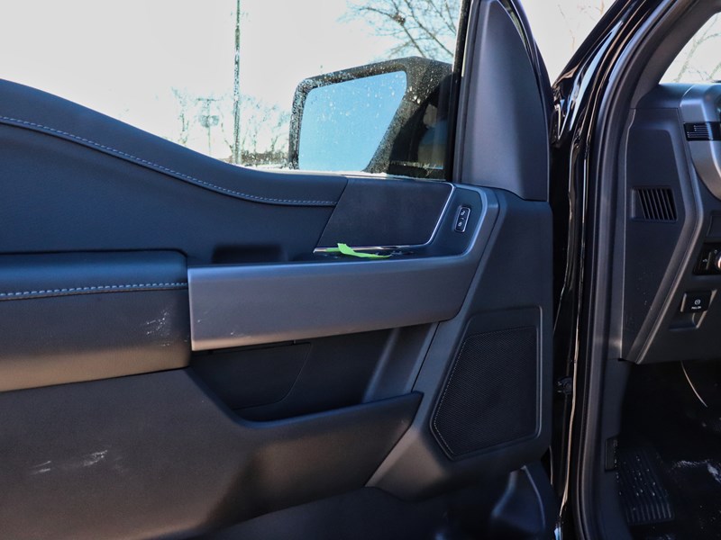 2026 Ford F-150 XLT | 4X4 | 2.7L | 302A | BLK PKG | 18s