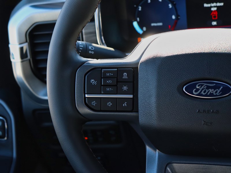 2026 Ford F-150 LARIAT | 4X4 | 3.5L | 502A | ROOF | BED UTL | 20s