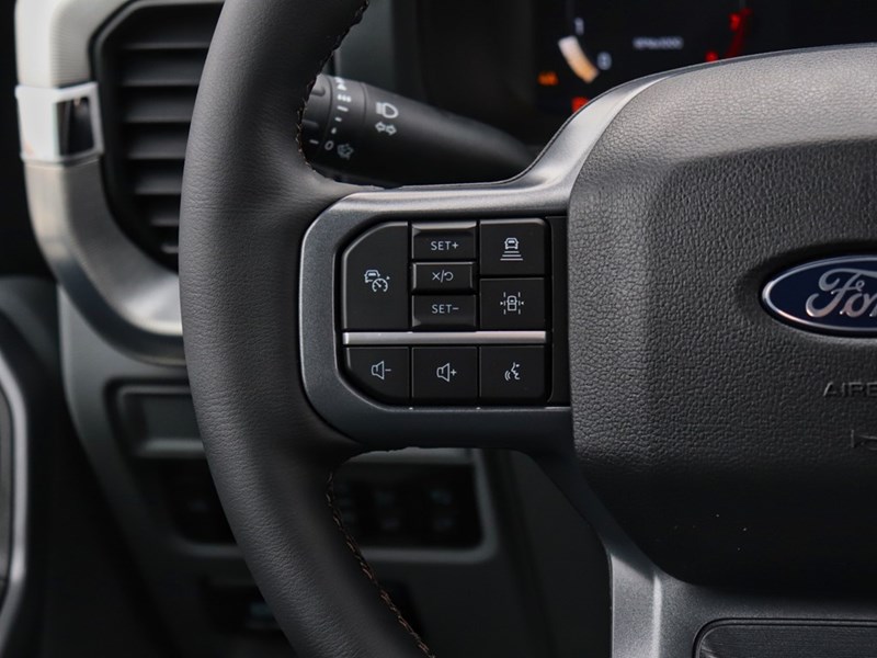 2026 Ford F-150 LARIAT | 4X4 | 5.0L | 502A | CHRM PK| ROOF | BED U