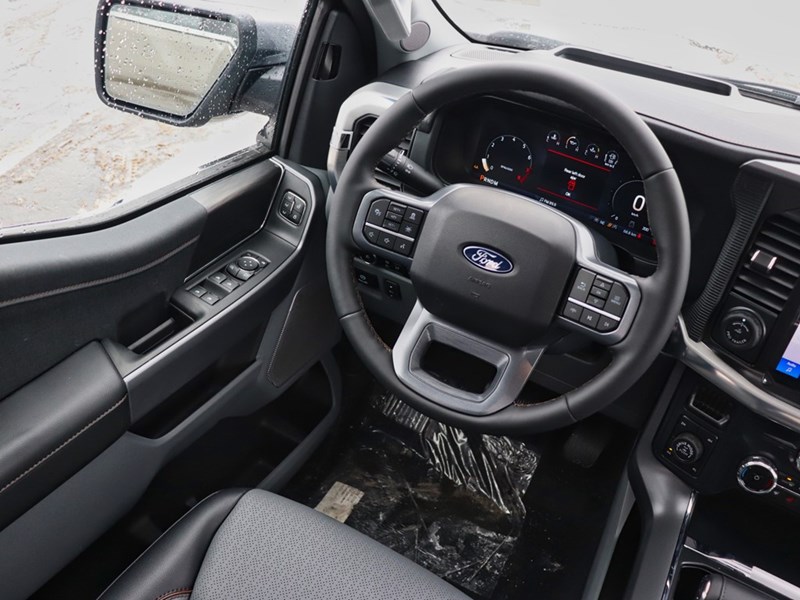 2026 Ford F-150 LARIAT | 4X4 | 5.0L | 502A | CHRM PK| ROOF | BED U