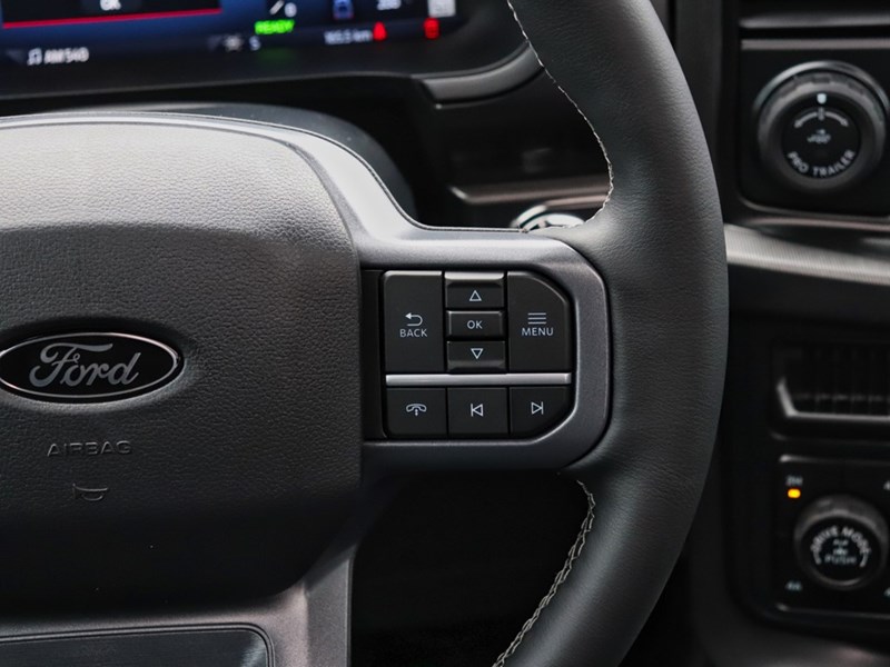 2026 Ford F-150 LARIAT | 4X4 | HYBRID | 501A | BLK PK | ROOF