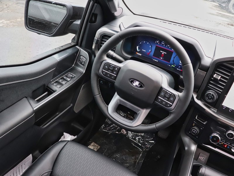 2026 Ford F-150 LARIAT | 4X4 | HYBRID | 501A | BLK PK | ROOF