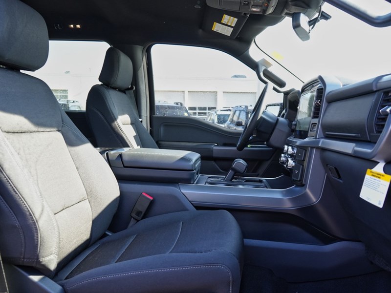 2026 Ford F-150 XLT | 4X4 | HYBRID | 302A | BLK PK | FX4 | BED UTL