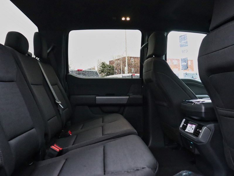 2026 Ford F-150 XLT | 4X4 | 2.7L | 301A |BLK PK | 18s