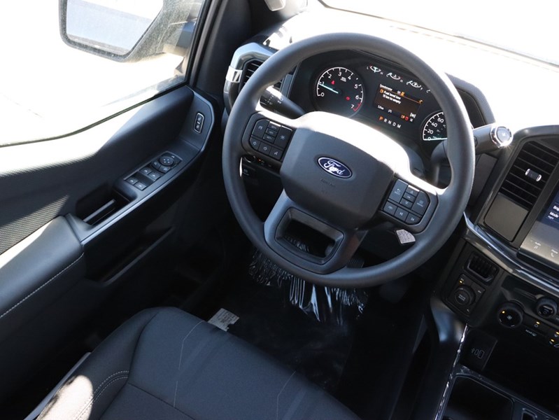 2026 Ford F-150 STX | 4X4 | 2.7L | 200B | 18s