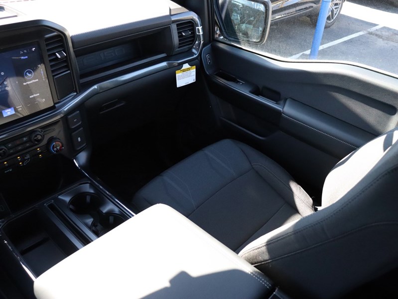 2026 Ford F-150 STX | 4X4 | 2.7L | 200B | 18s