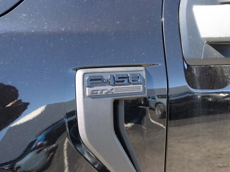 2026 Ford F-150 STX | 4X4 | 2.7L | 200B | 18s