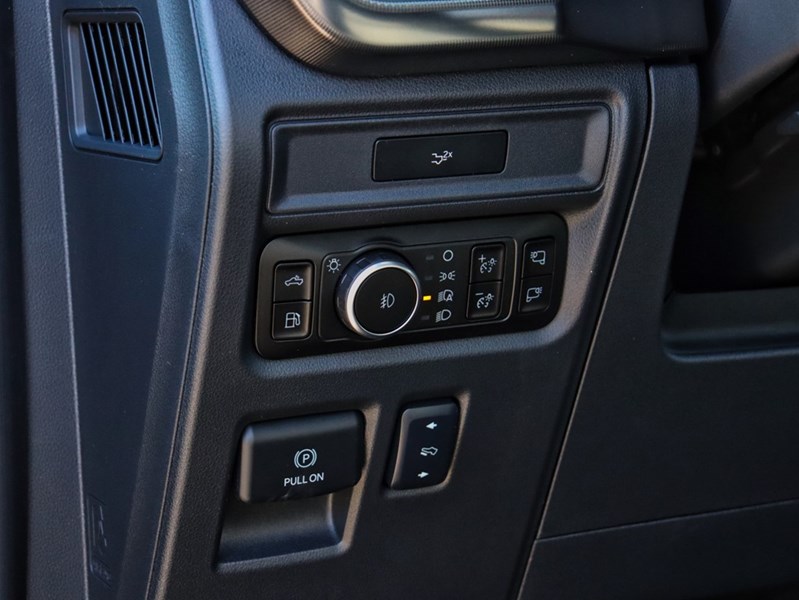 2026 Ford F-150 LARIAT | 4X4 | HYBRID | 501A | BLK PK | ROOF