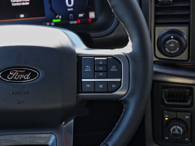 2026 Ford F-150 LARIAT | 4X4 | HYBRID | 501A | BLK PK | ROOF