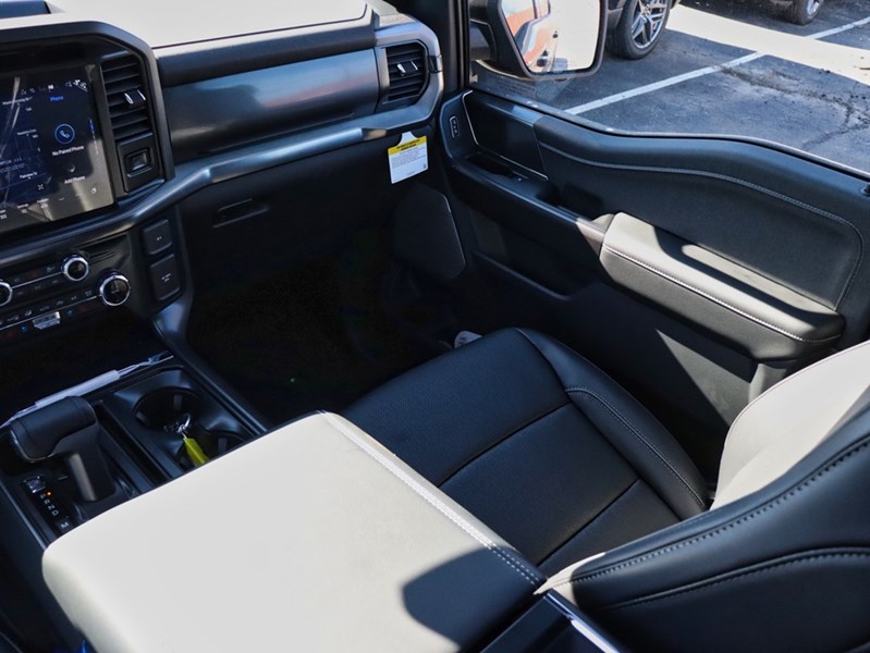 2026 Ford F-150 LARIAT | 4X4 | HYBRID | 501A | BLK PK | ROOF