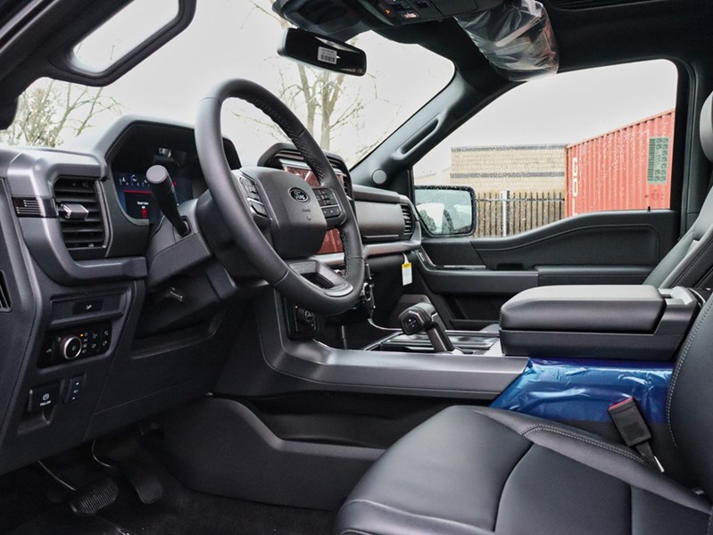 2026 Ford F-150 XLT | 4X4 | 5.0L | 303A |BLK PK PLS |ROOF |BED UTL