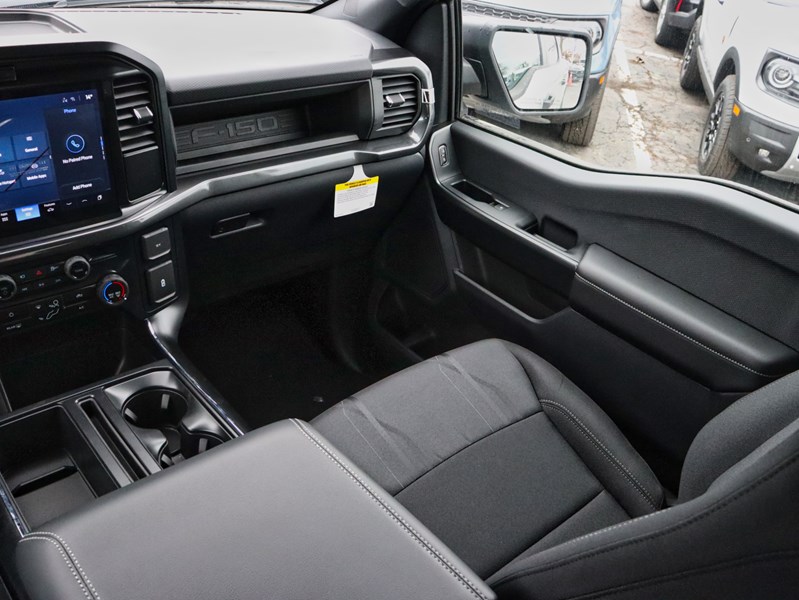 2026 Ford F-150 STX | 4X4 | 2.7L | 200B | 18s