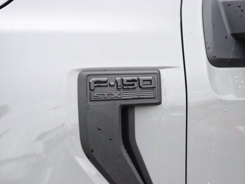 2026 Ford F-150 STX | 4X4 | 2.7L | 200B | 18s