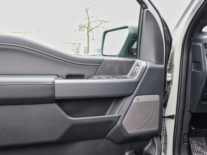 2026 Ford F-150 XLT | 4X4 | 5.0L |303A |BLK PK PLS |ROOF | BED UTL