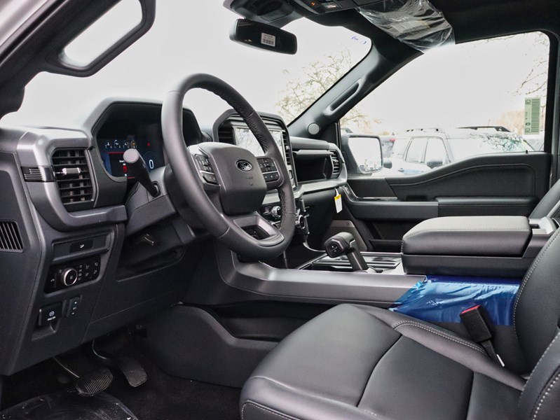 2026 Ford F-150 XLT | 4X4 | 5.0L |303A |BLK PK PLS |ROOF | BED UTL