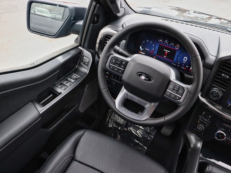 2026 Ford F-150 LARIAT | 4X4 | 3.5L | 501A | BLK PK | ROOF | TOW/H