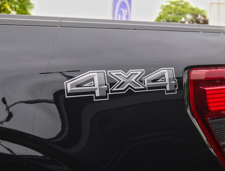 2026 Ford F-150 XLT | 4X4 | 3.5L | 303A | BLK PK PLS | TONNEAU