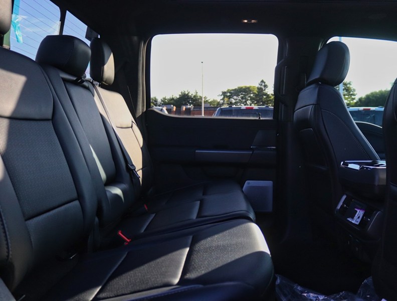 2026 Ford F-150 LARIAT | 4X4 | HYRBID |502A | BLK PK | ROOF| 7.2KW
