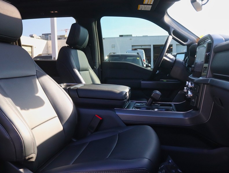 2026 Ford F-150 XLT | 4X4 | 2.7L | 303A | BLK PK PLS | BED UTL