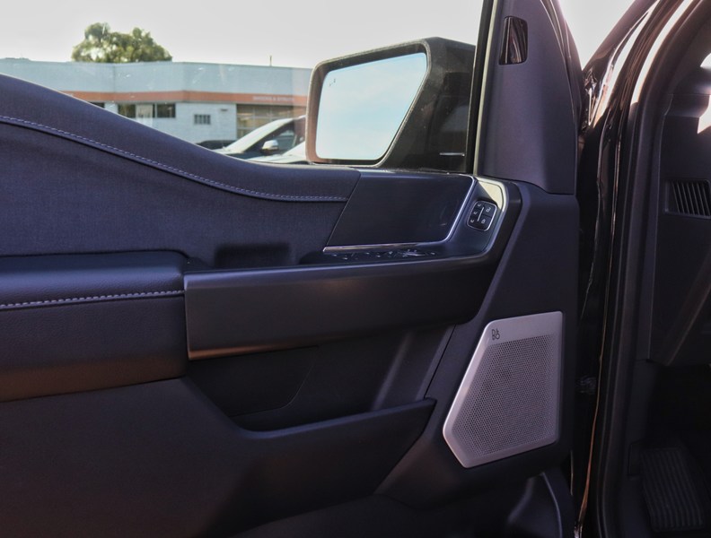 2026 Ford F-150 LARIAT | 4X4 | 5.0L | 502A | BLK PK | ROOF | BED U