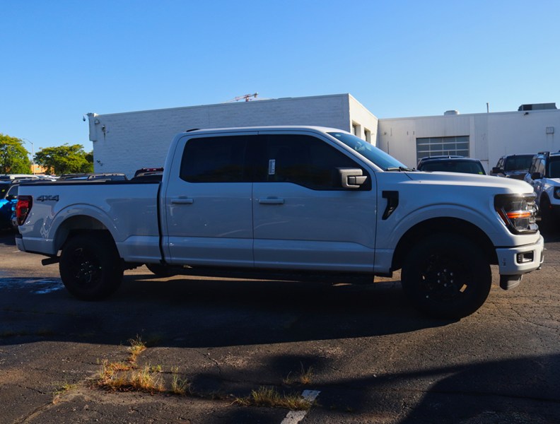 2026 Ford F-150 XLT | 4X4 | 3.5L | 301A | 157 | BLK PK | TOW/HAUL