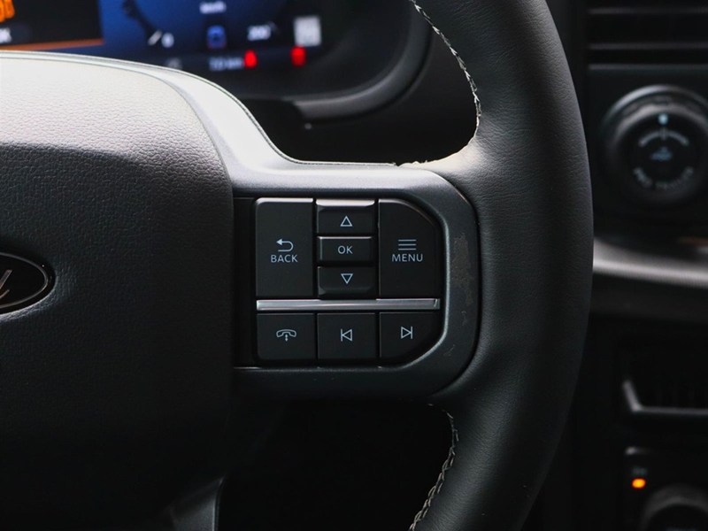 2026 Ford F-150 LARIAT | 4X4 | 3.5L | 501A | BLK PKG