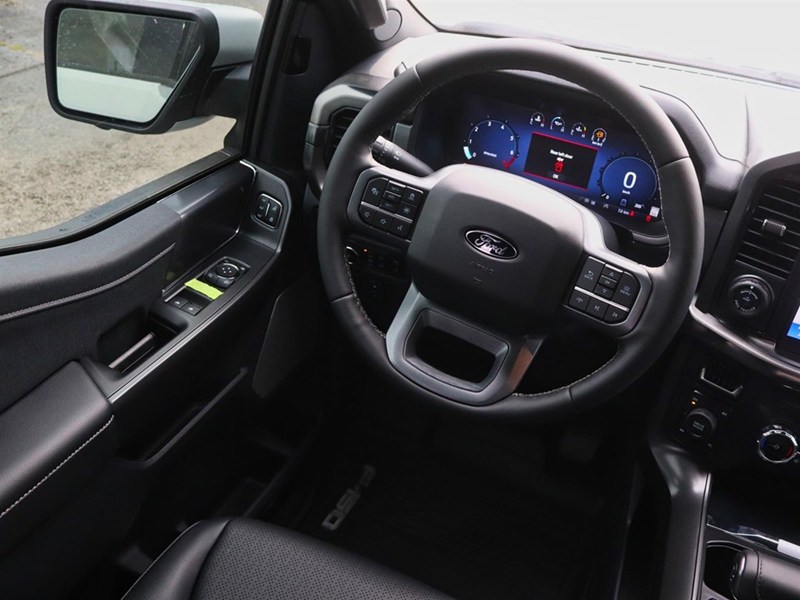 2026 Ford F-150 LARIAT | 4X4 | 3.5L | 501A | BLK PKG