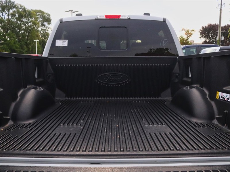 2026 Ford F-150 LARIAT | 4X4 | 3.5L | 501A | BLK PKG