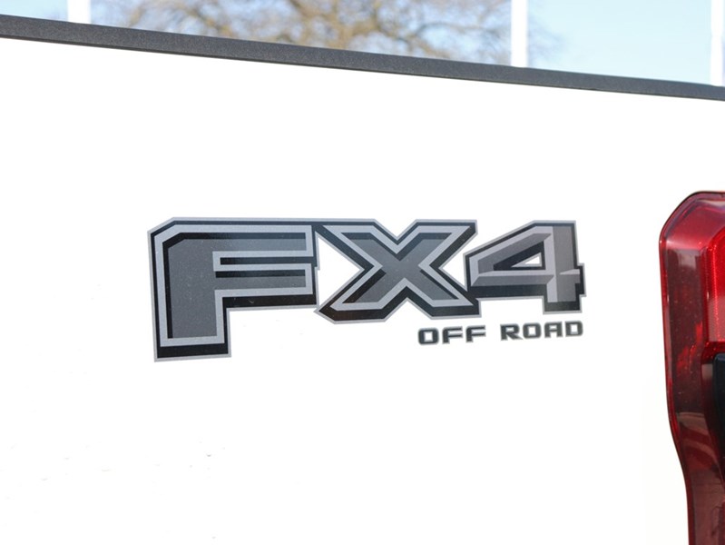 2026 Ford F-250 LARIAT | 4X4 | 6.7L | BLK PK | ROOF | PREM PKG