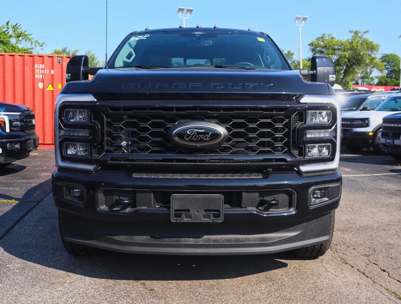 2026 Ford Super Duty F-250 SRW LARIAT | 4X4 | 6.7L | BLK PK | ROOF | 5th WHL