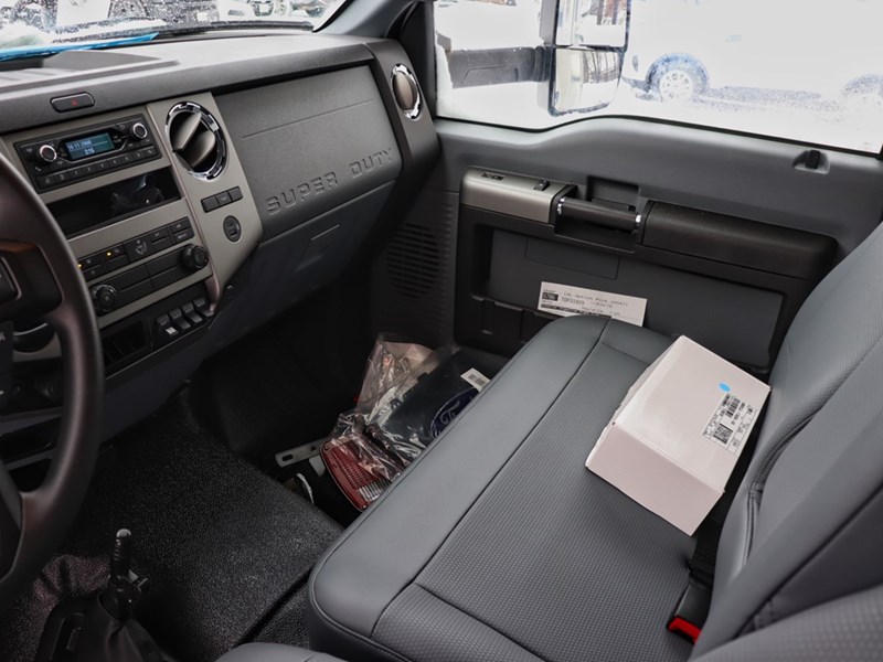 2026 FORD SUPER DUTY F-650 STRAIGHT FRAME Reg Cab