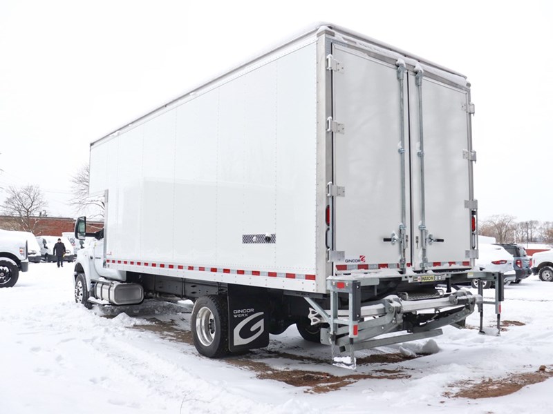 2026 FORD SUPER DUTY F-650 STRAIGHT FRAME Reg Cab