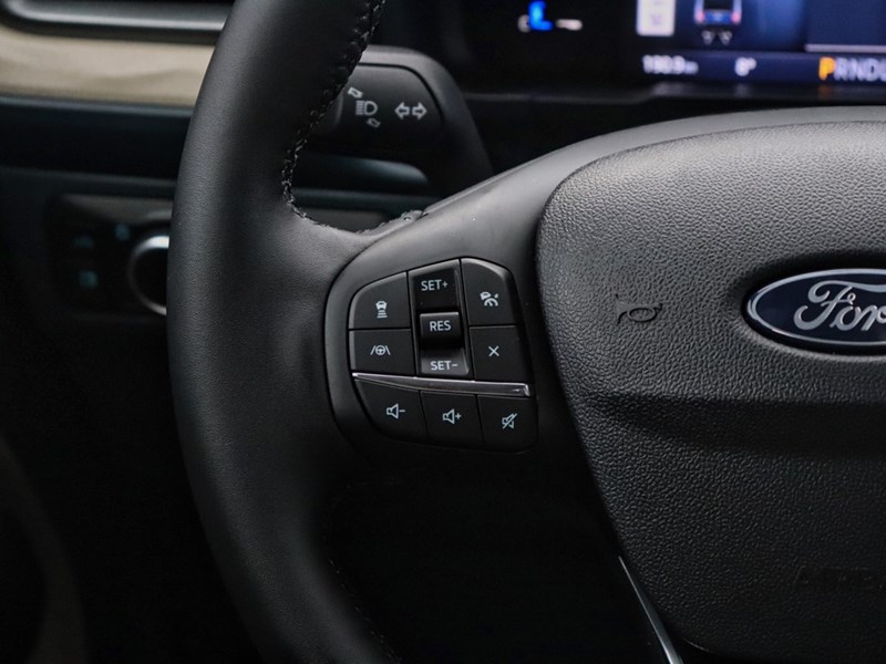 2026 Ford Maverick LARIAT | AWD | HYBRID | ROOF | 4K TOW | PWR SLD WI