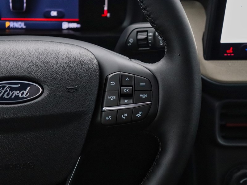 2026 Ford Maverick LARIAT | AWD | HYBRID | ROOF | 4K TOW | PWR SLD WI