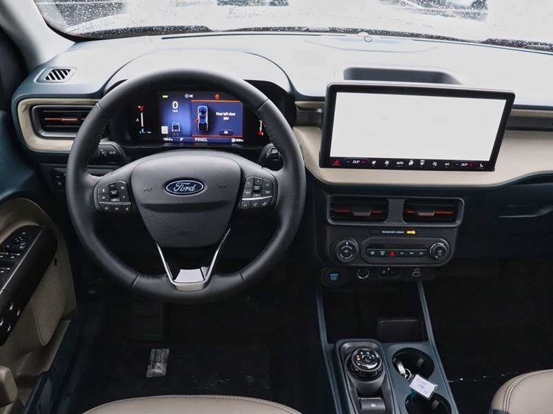 2026 Ford Maverick LARIAT | AWD | HYBRID | ROOF | 4K TOW | PWR SLD WI