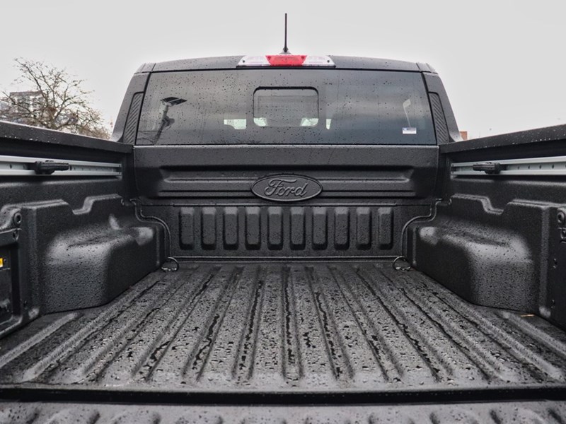 2026 Ford Maverick LARIAT | AWD | HYBRID | ROOF | 4K TOW | PWR SLD WI