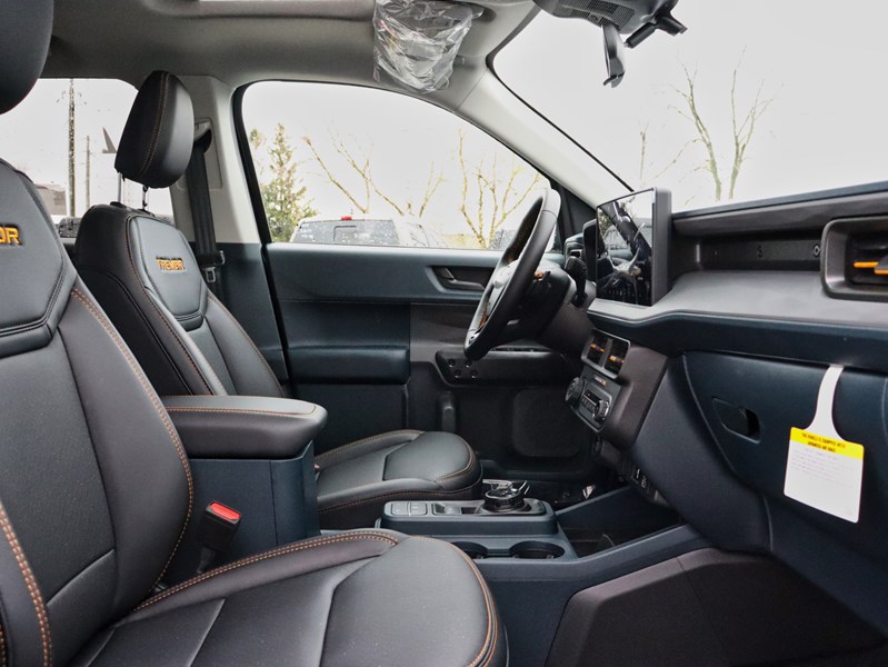2026 Ford Maverick Tremor | AWD | 2.0L | ROOF | PWR SLD R WNDOW