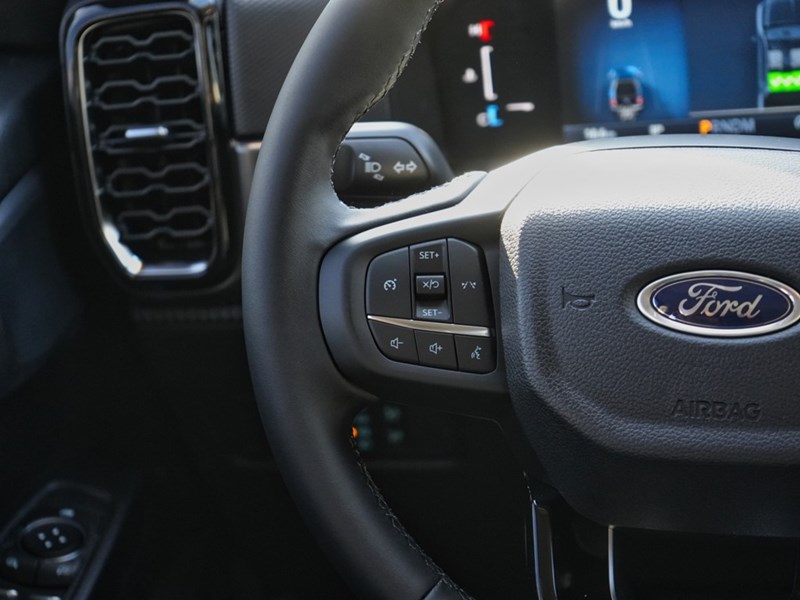 2026 Ford Ranger XLT | 4WD | 2.7L | 301A | BLK PK | TOW | RN BOARD