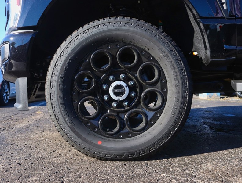 2027 Ford Super Duty F-250 SRW XLT | 4X4 | 7.3L | BLK PKG | PREM PKG | FX4