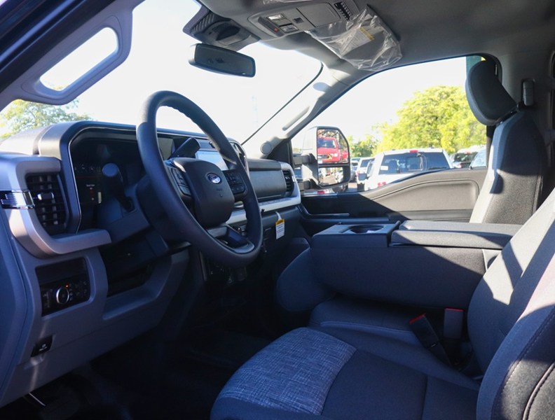 2027 Ford Super Duty F-250 SRW XLT | 4X4 | 7.3L | BLK PKG | PREM PKG | FX4
