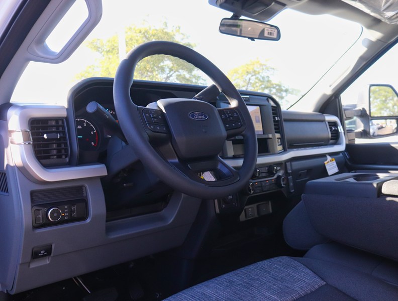2027 Ford Super Duty F-250 SRW XLT 4WD Reg Cab 8' Box