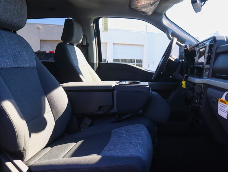 2027 Ford Super Duty F-250 SRW XLT 4WD Crew Cab 6.75' Box